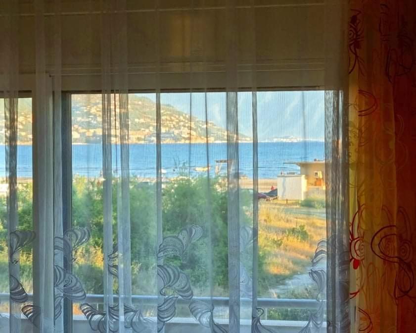 Vlore Sea Apartments Luaran gambar
